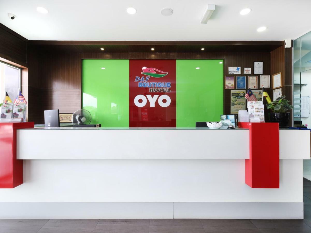 Oyo 498 D&F Boutique Hotel Senawang Серембан  Экстерьер фото